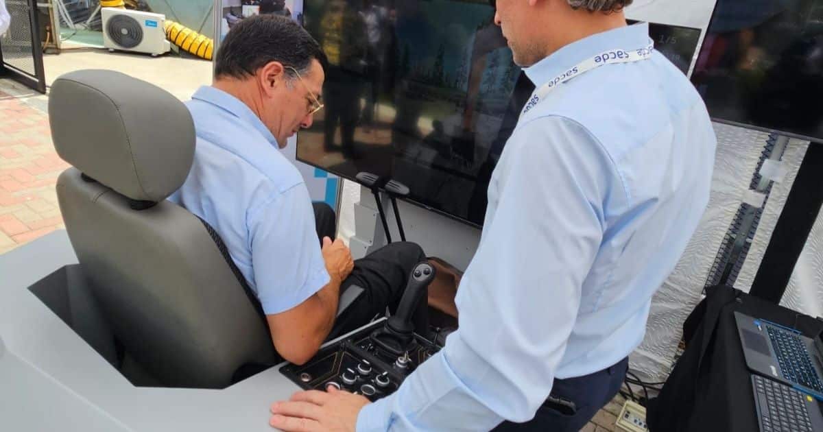 EXO Experiencia TIIC 2025 Simuladores exomedialab